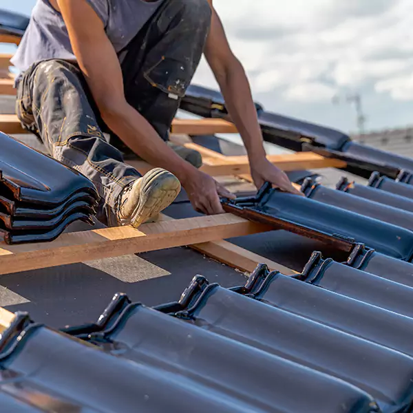 Why Maywood Homeowners Choose Maywood Roofing for Roof and Gutter Repair?